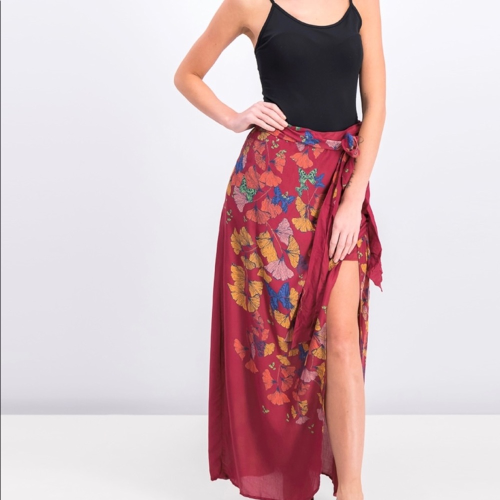 Free people bri bri butterfly skirt in red combo, size 10 NWT